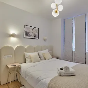 Residense Au Coeur De By Prestige , Paris France